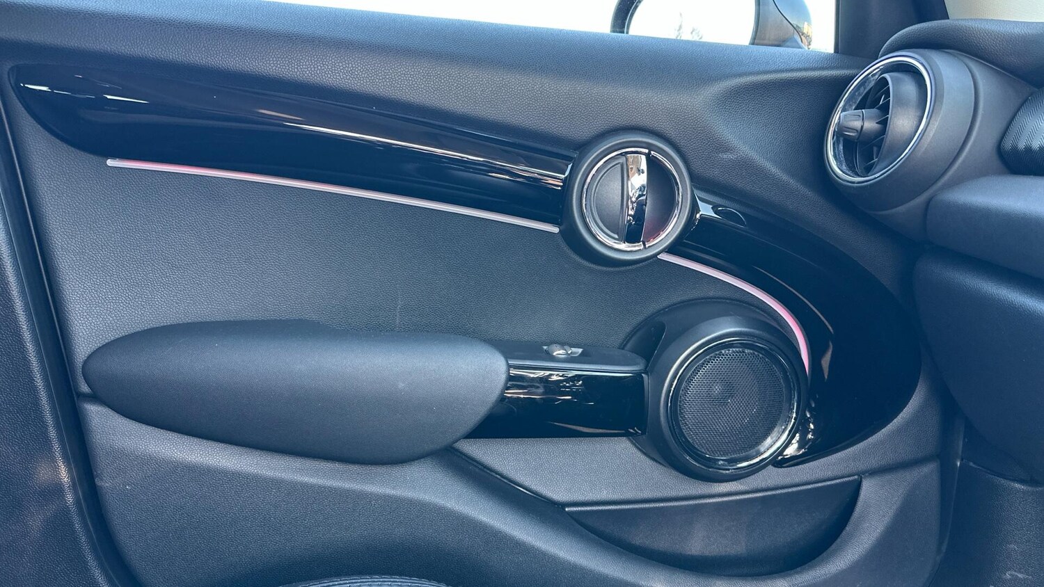 Used MINI Hatch 2019 for sale - 78034152: Photo 27