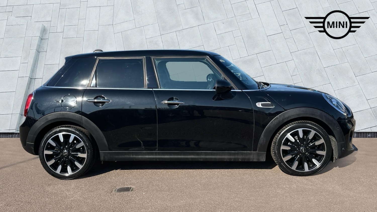 Used MINI Hatch 2019 for sale - 78034152: Photo 3