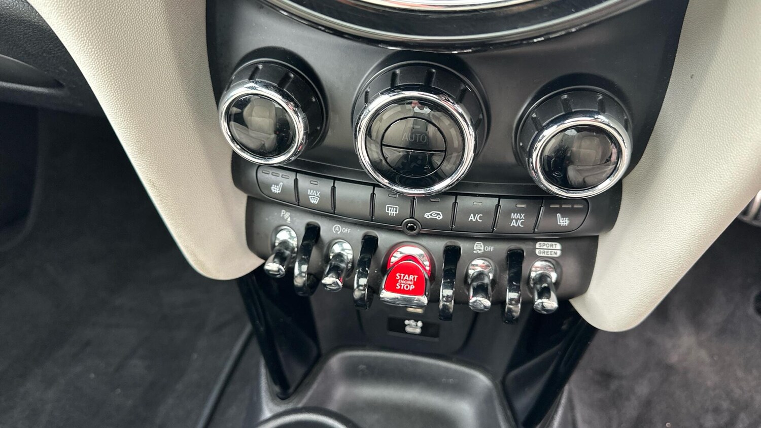 Used MINI Hatch 2021 for sale - 77604719: Photo 31