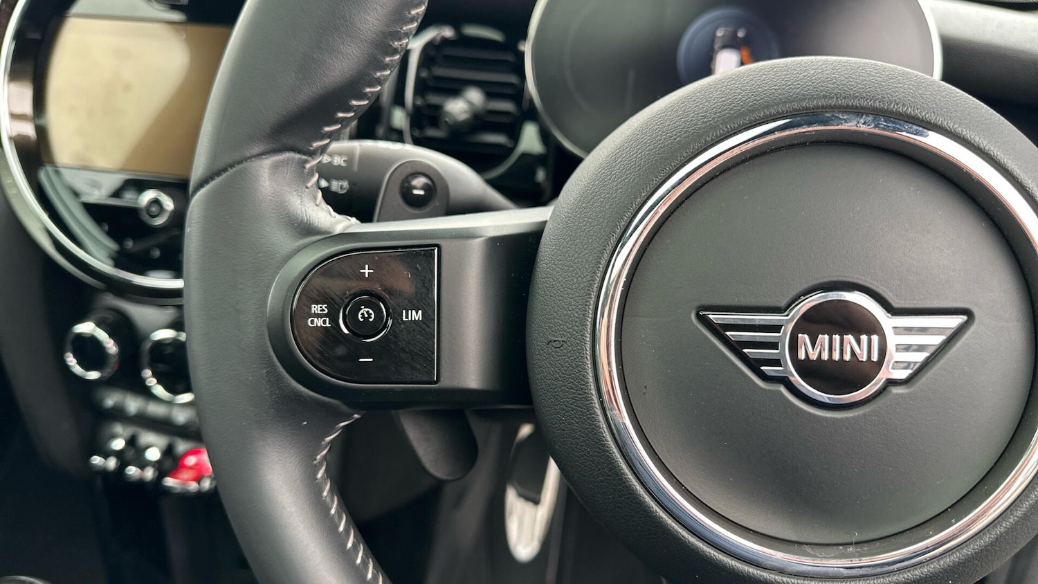 Used MINI Hatch 2023 for sale - 78034056: Photo 17