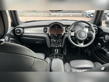 Used MINI Hatch 2023 for sale - 78535979: Photo