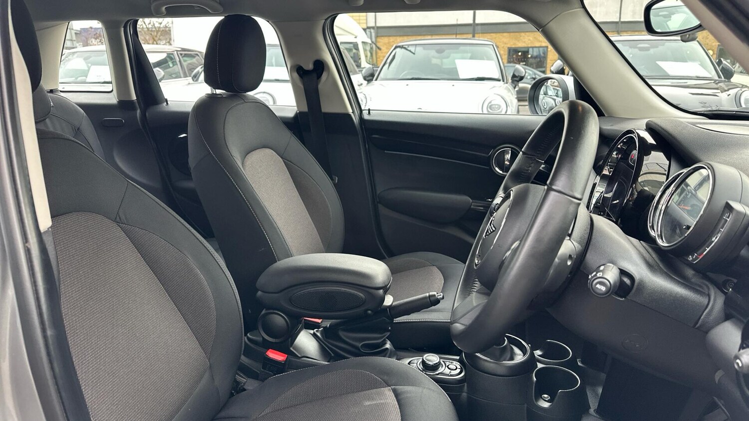 Used MINI Hatch 2022 for sale - 77604697: Photo 11