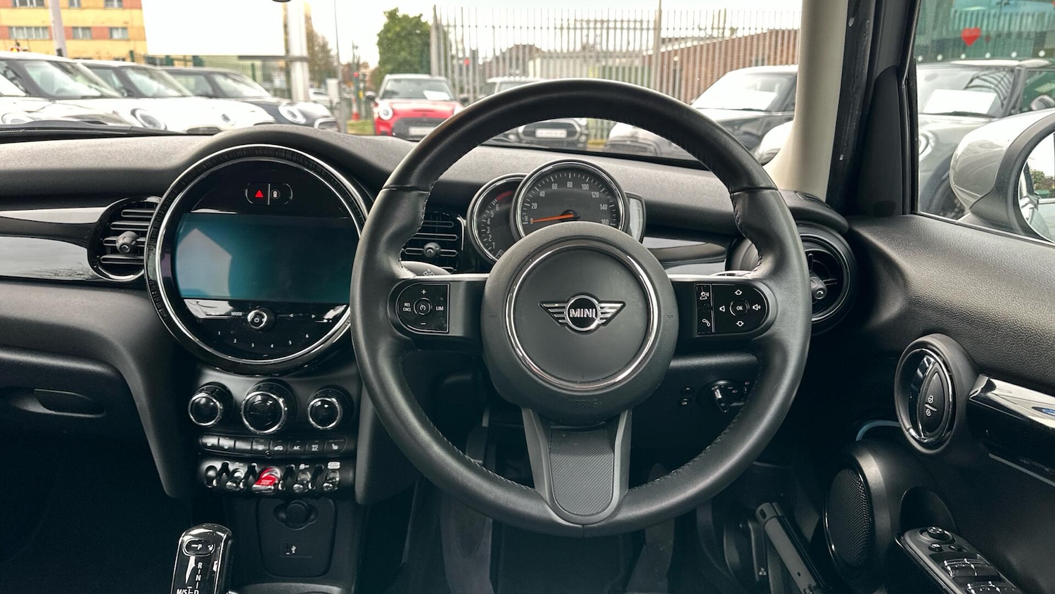 Used MINI Hatch 2022 for sale - 77604697: Photo 5