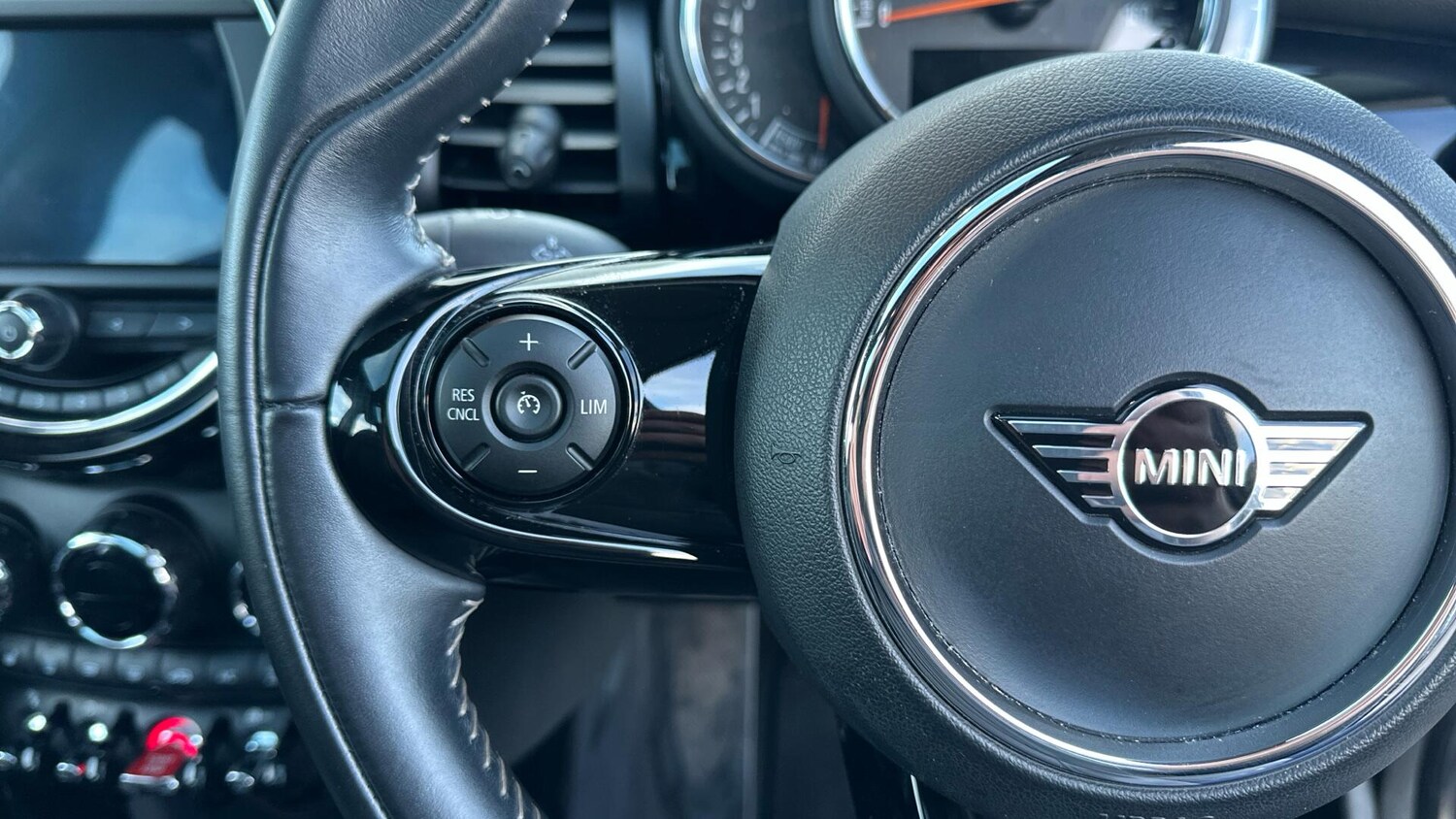 Used MINI Hatch 2020 for sale - 77604758: Photo 17