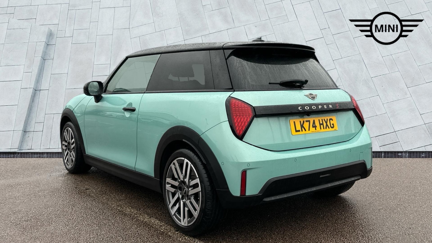 Used MINI Cooper 2024 for sale - 77633941: Photo 2