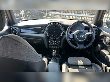 Used MINI Hatch 2022 for sale - 79373227: Photo