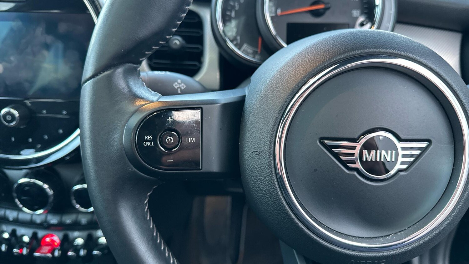 Used MINI Hatch 2022 for sale - 77839534: Photo 17