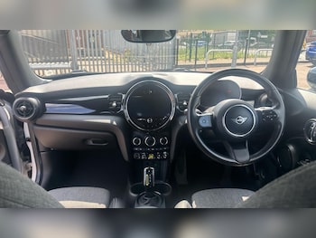 Used MINI Hatch 2021 for sale - 79396457: Photo