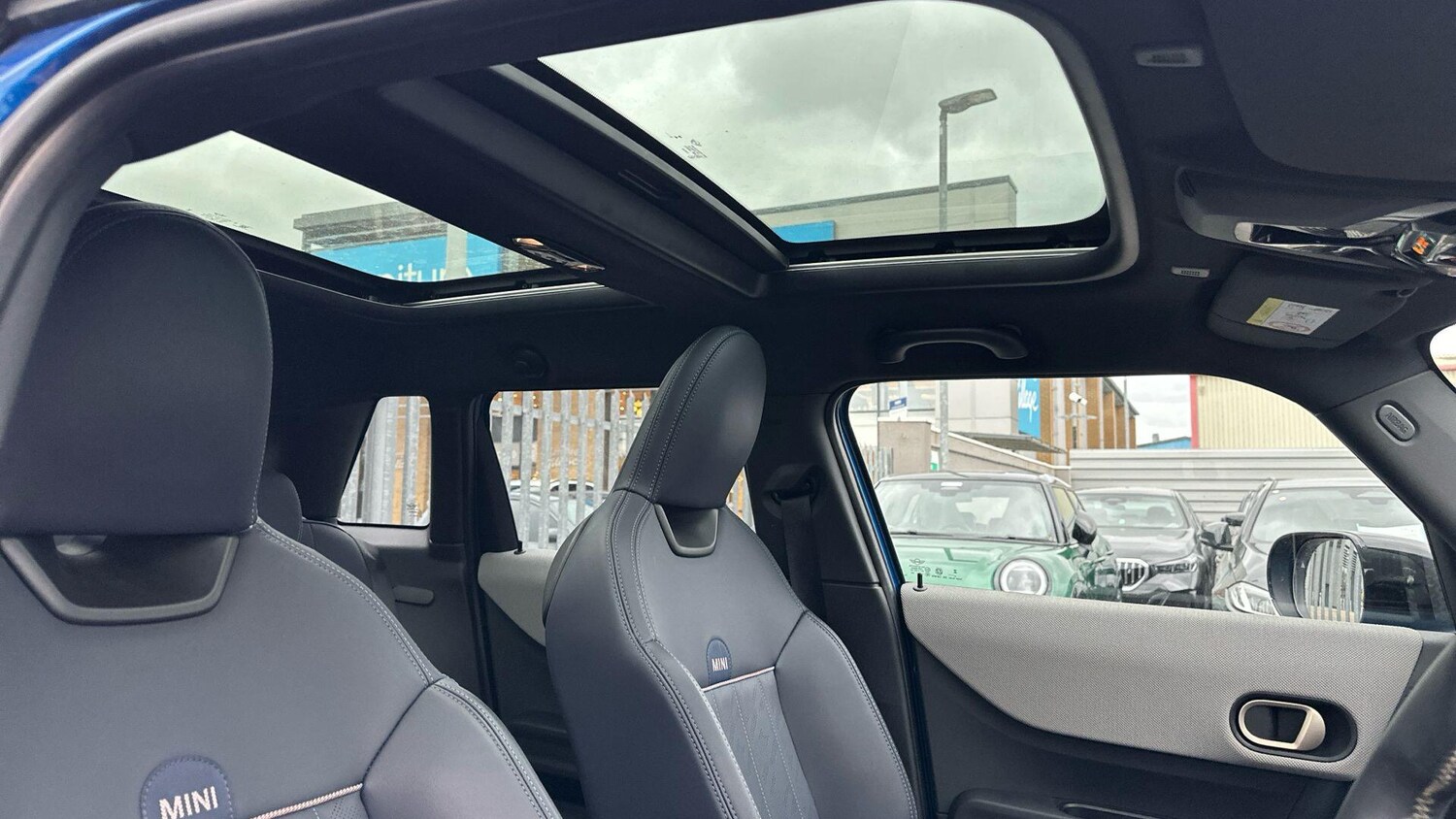 Used MINI Hatch 2024 for sale - 77670494: Photo 41
