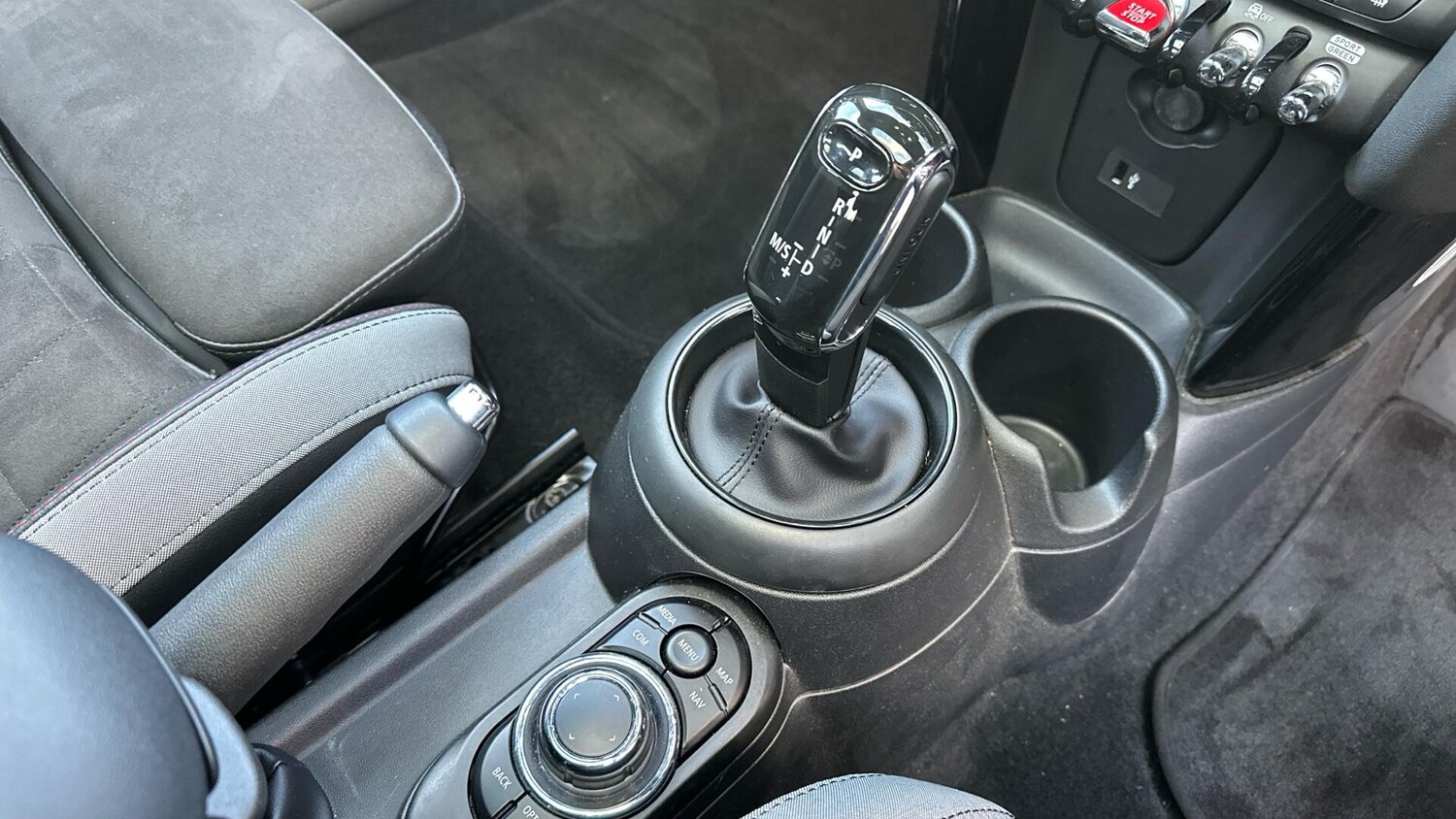 Used MINI Hatch 2022 for sale - 77604752: Photo 10