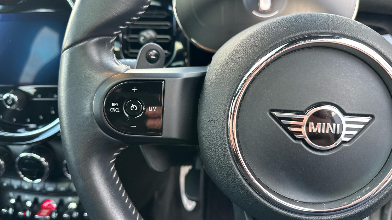 Used MINI Hatch 2022 for sale - 77604752: Photo 17