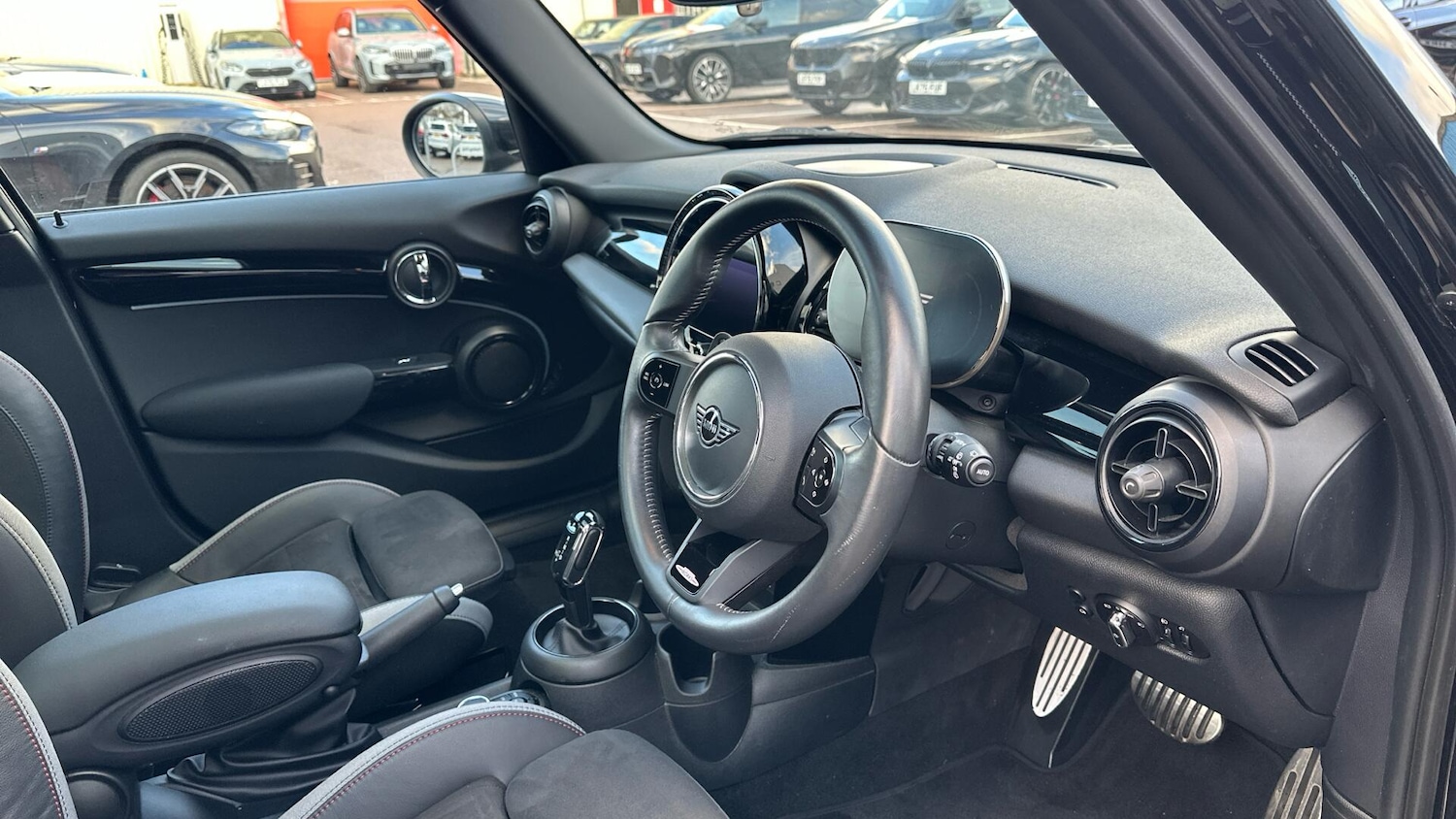 Used MINI Hatch 2022 for sale - 77604752: Photo 6