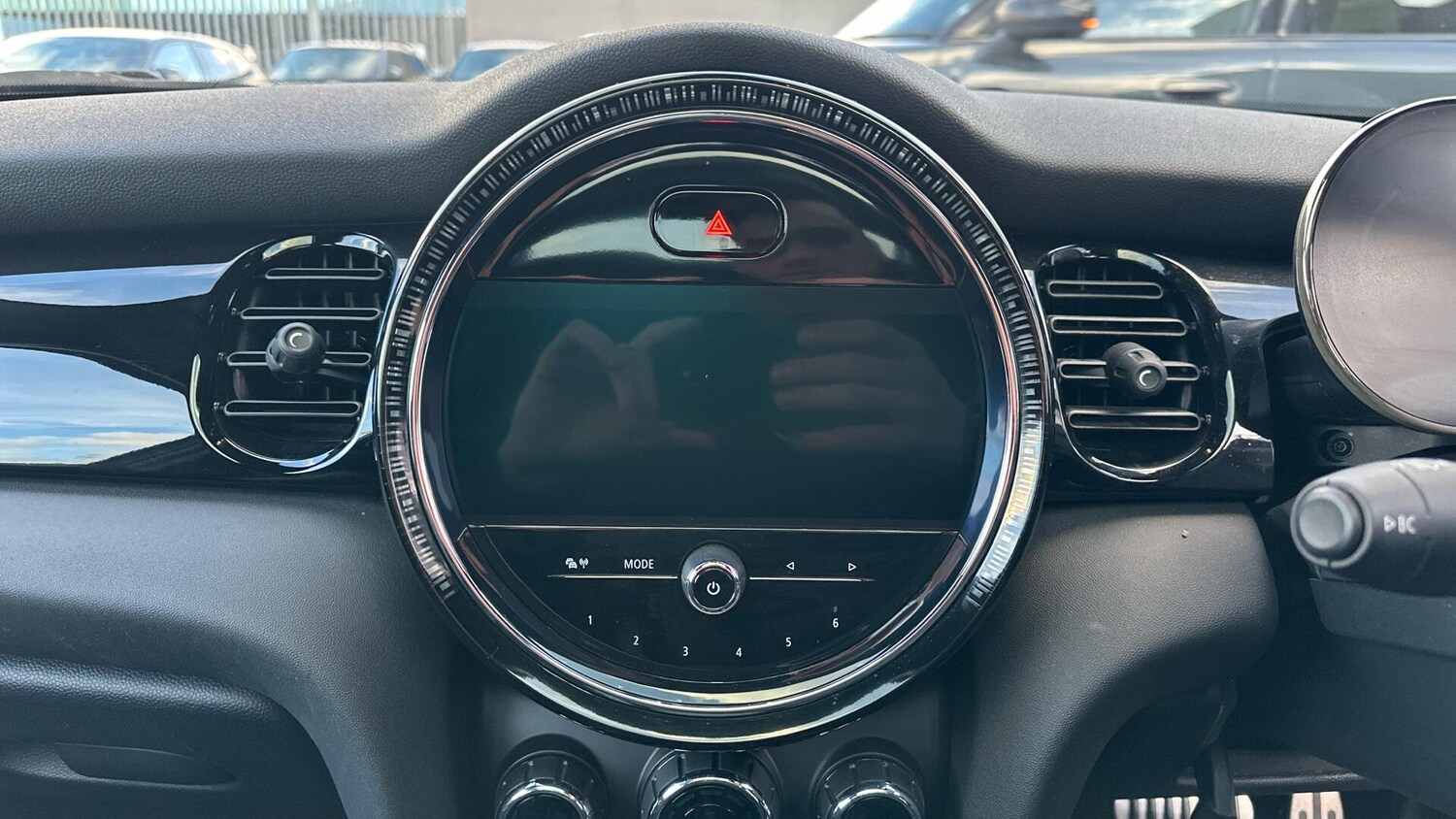 Used MINI Hatch 2022 for sale - 77604752: Photo 8