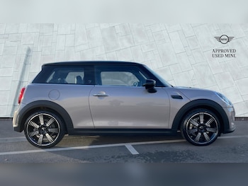 Used MINI Hatch 2022 for sale - 79396109: Photo