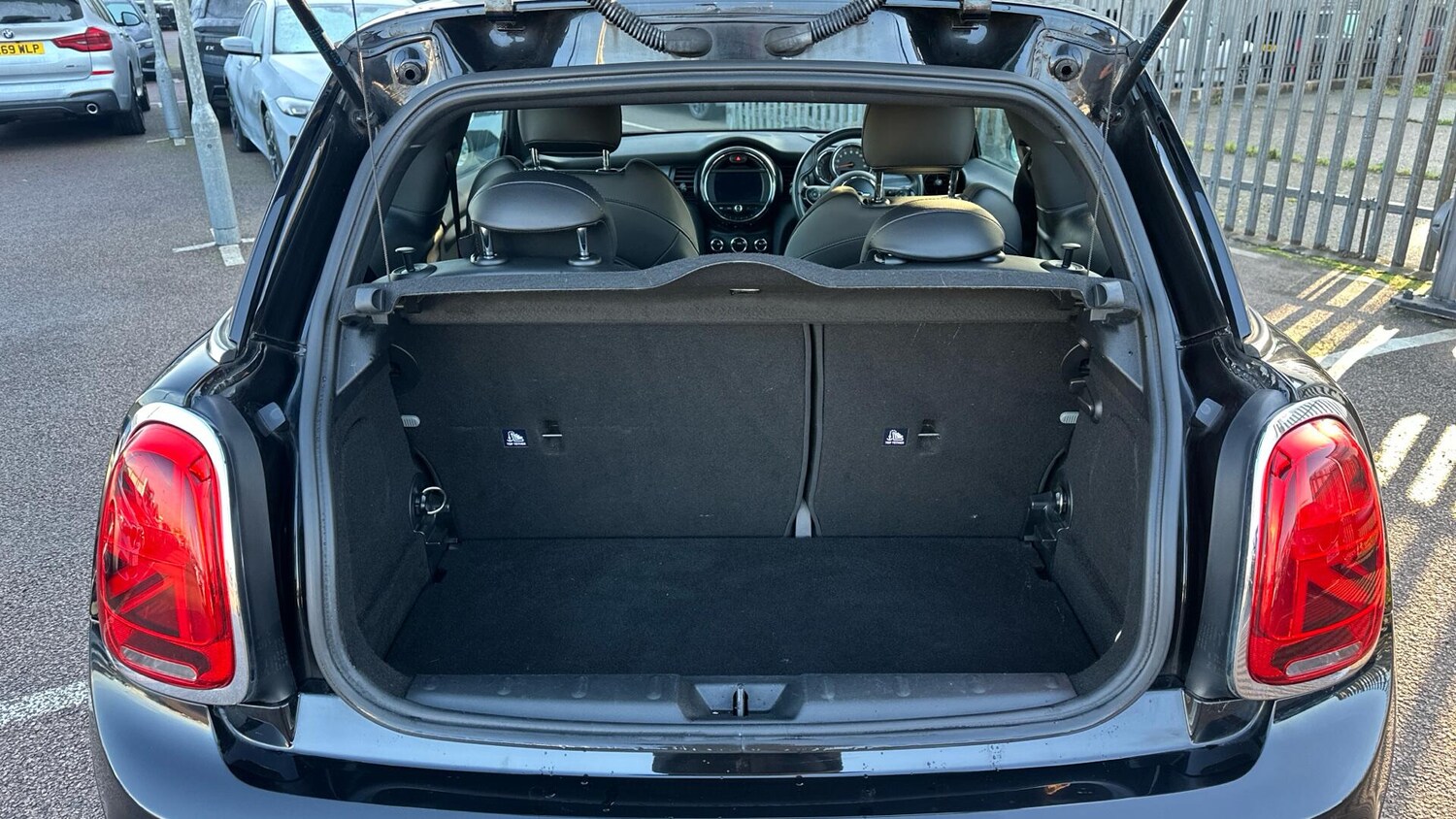 Used MINI Hatch 2019 for sale - 77604739: Photo 13