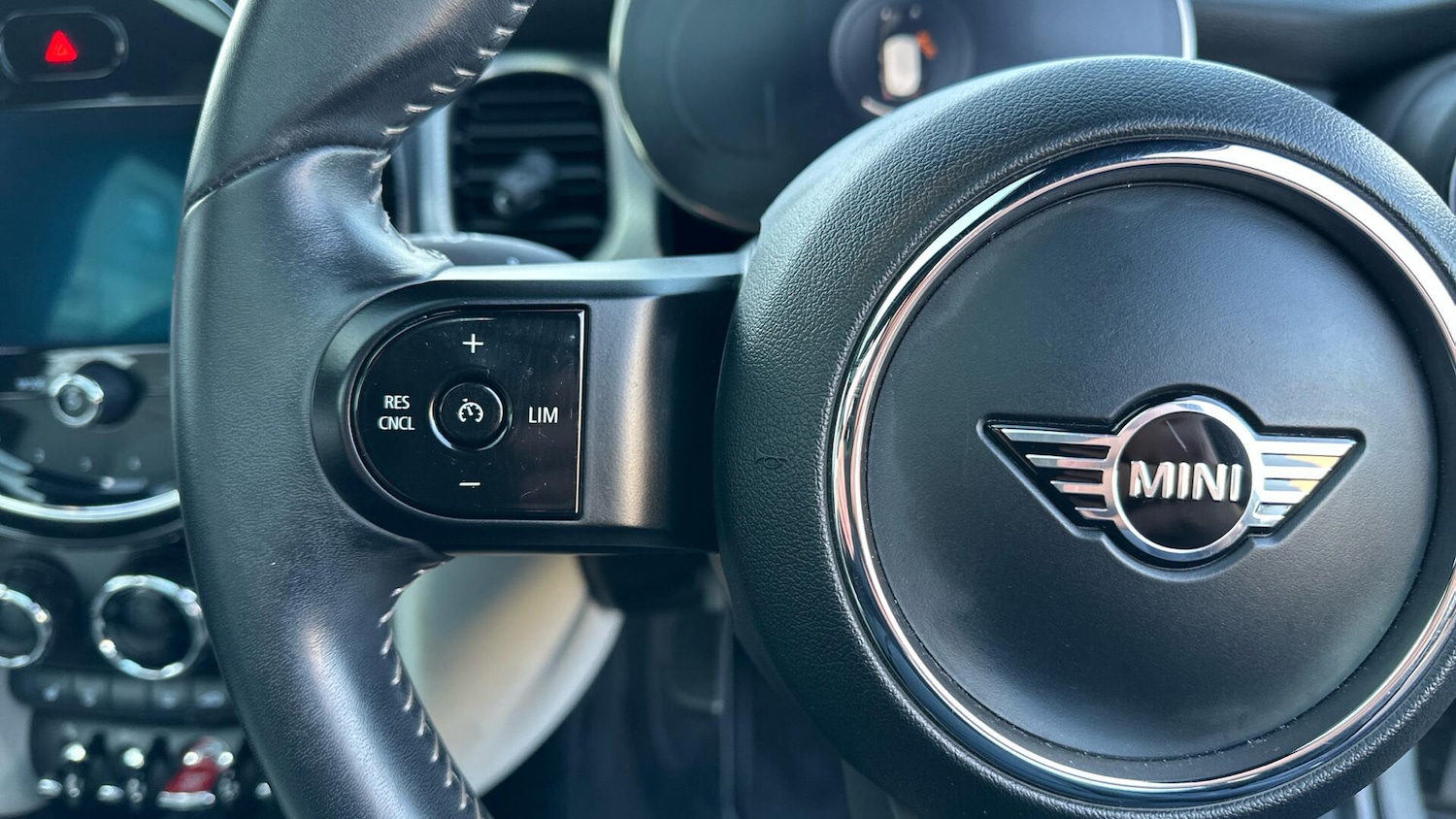 Used MINI Hatch 2021 for sale - 77604694: Photo 17