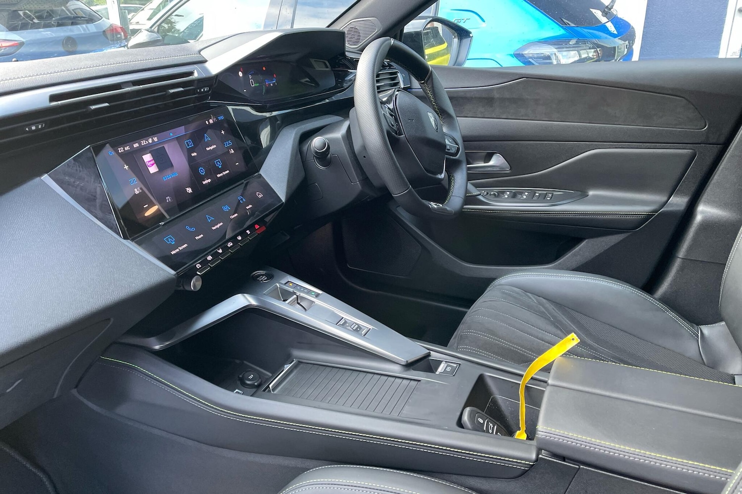 Used Peugeot 308 2024 for sale - 76993997: Photo 2