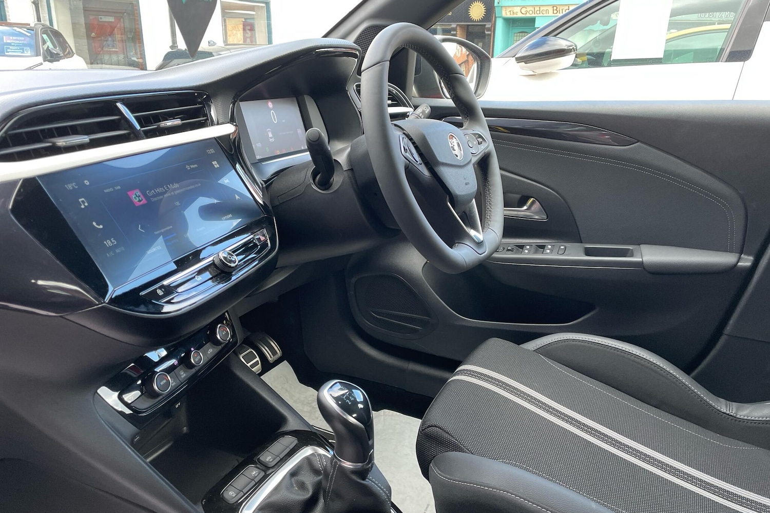 Used Vauxhall Corsa 2023 for sale - 76563273: Photo 2