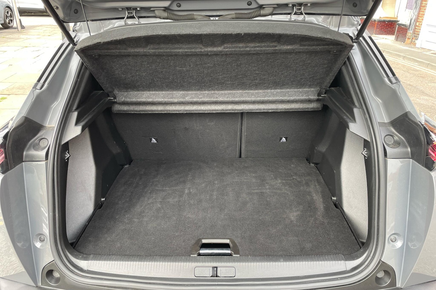 Used Peugeot 2008 2024 for sale - 76563272: Photo 5