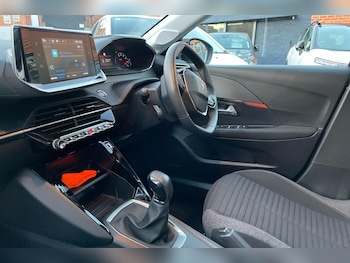 Used Peugeot 208 2022 for sale - 76866381: Photo