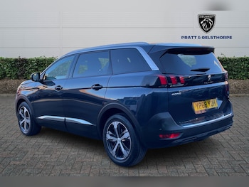 Used Peugeot 5008 2018 for sale - 77081557: Photo