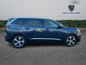 Used Peugeot 5008 2018 for sale - 77081557: Photo