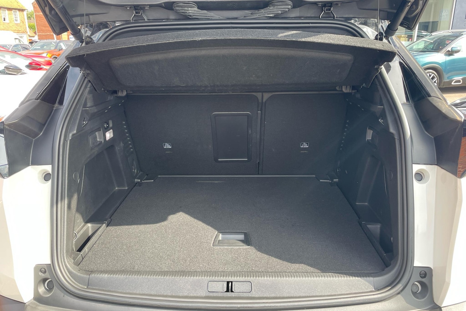 Used Peugeot 3008 2020 for sale - 76563238: Photo 5