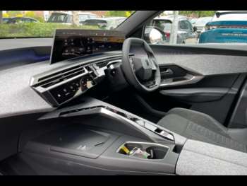 Used Peugeot E-3008 2024 for sale - 73095657: Photo