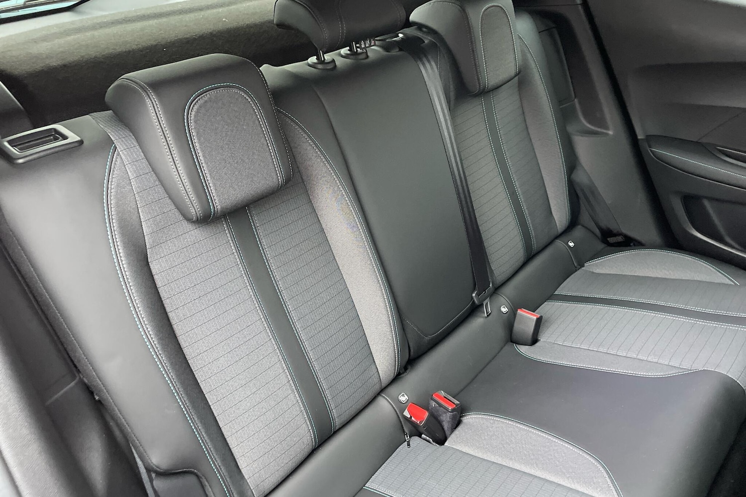 Used Peugeot 2008 2021 for sale - 76898377: Photo 7