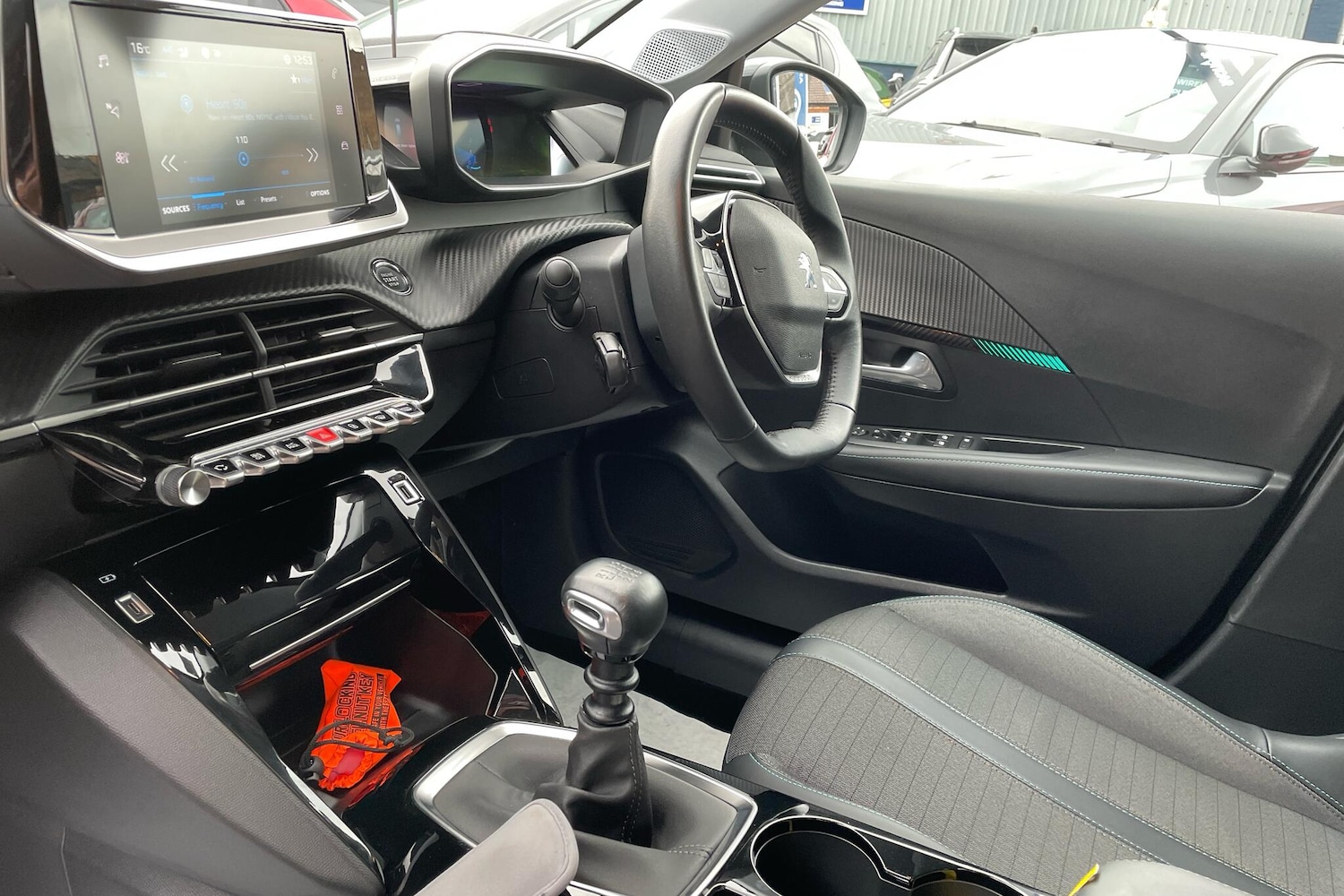 Used Peugeot 208 2023 for sale - 76563256: Photo 2