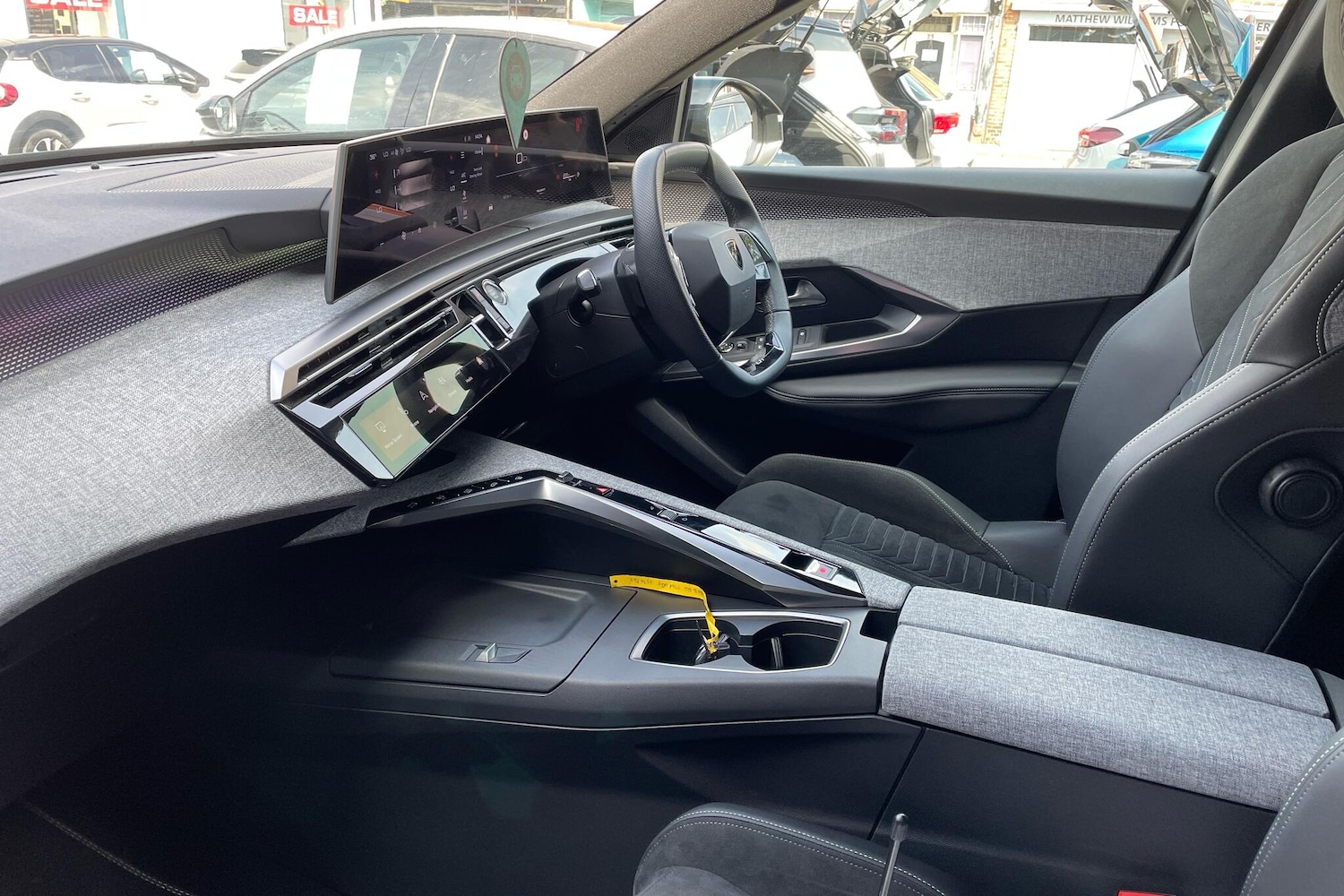 Used Peugeot 3008 2024 for sale - 76563227: Photo 2