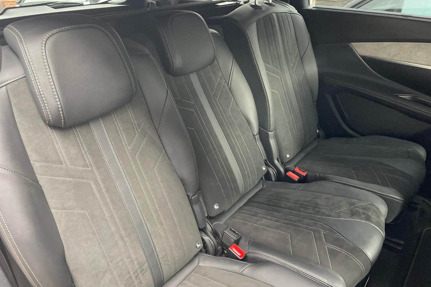 Used Peugeot 5008 2022 for sale - 76563267: Photo 7