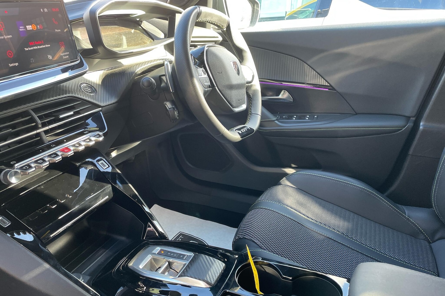 Used Peugeot 2008 2024 for sale - 76563254: Photo 2