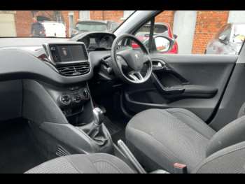 Used Peugeot 208 2017 for sale - 74441493: Photo