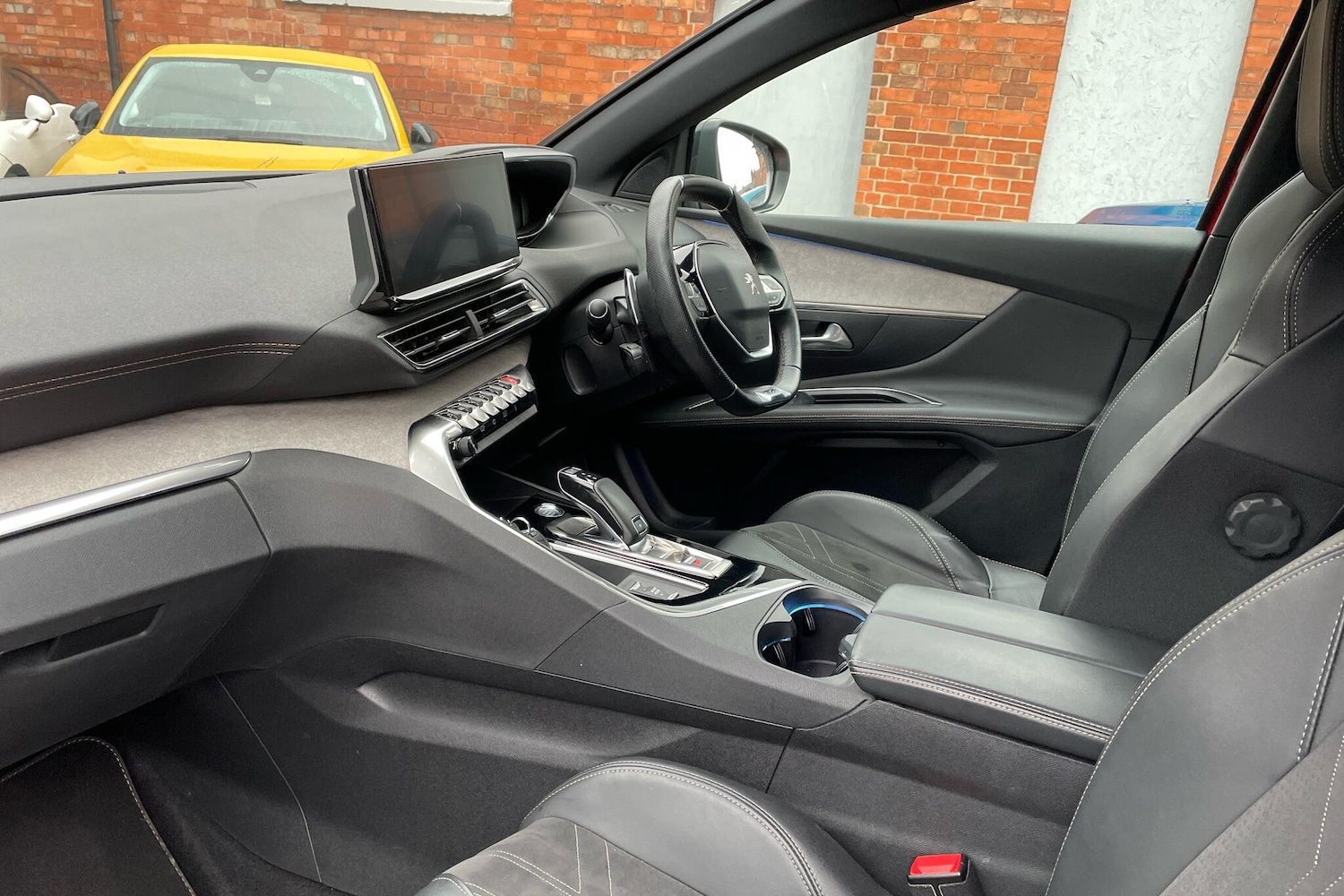 Used Peugeot 3008 2021 for sale - 76952587: Photo 2