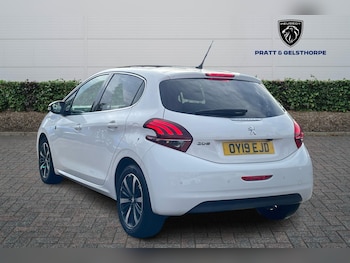 Used Peugeot 208 2019 for sale - 76563244: Photo