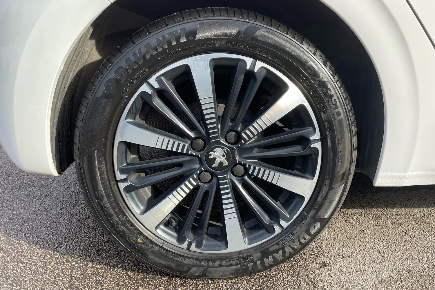 Used Peugeot 208 2019 for sale - 76563244: Photo 6