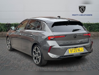 Used Vauxhall Astra 2025 for sale - 76563262: Photo