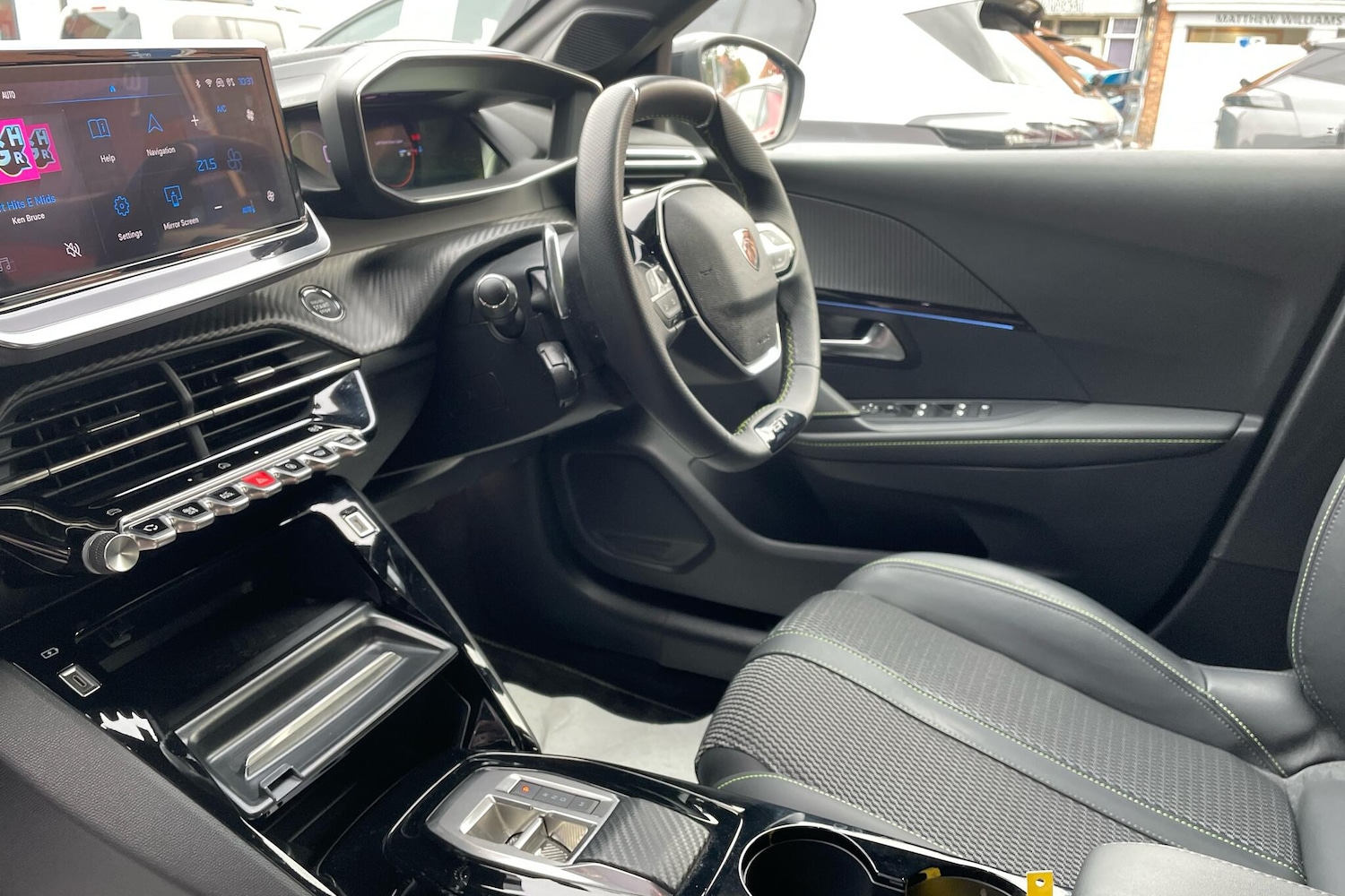 Used Peugeot 208 2024 for sale - 76563230: Photo 2