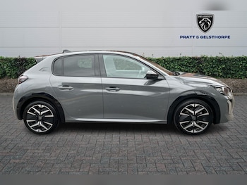 Used Peugeot 208 2024 for sale - 76563230: Photo