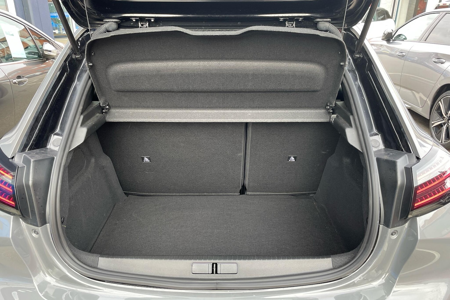 Used Peugeot 208 2024 for sale - 76563230: Photo 5