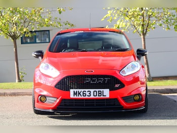 Used Ford Fiesta 2014 for sale - 75936105: Photo