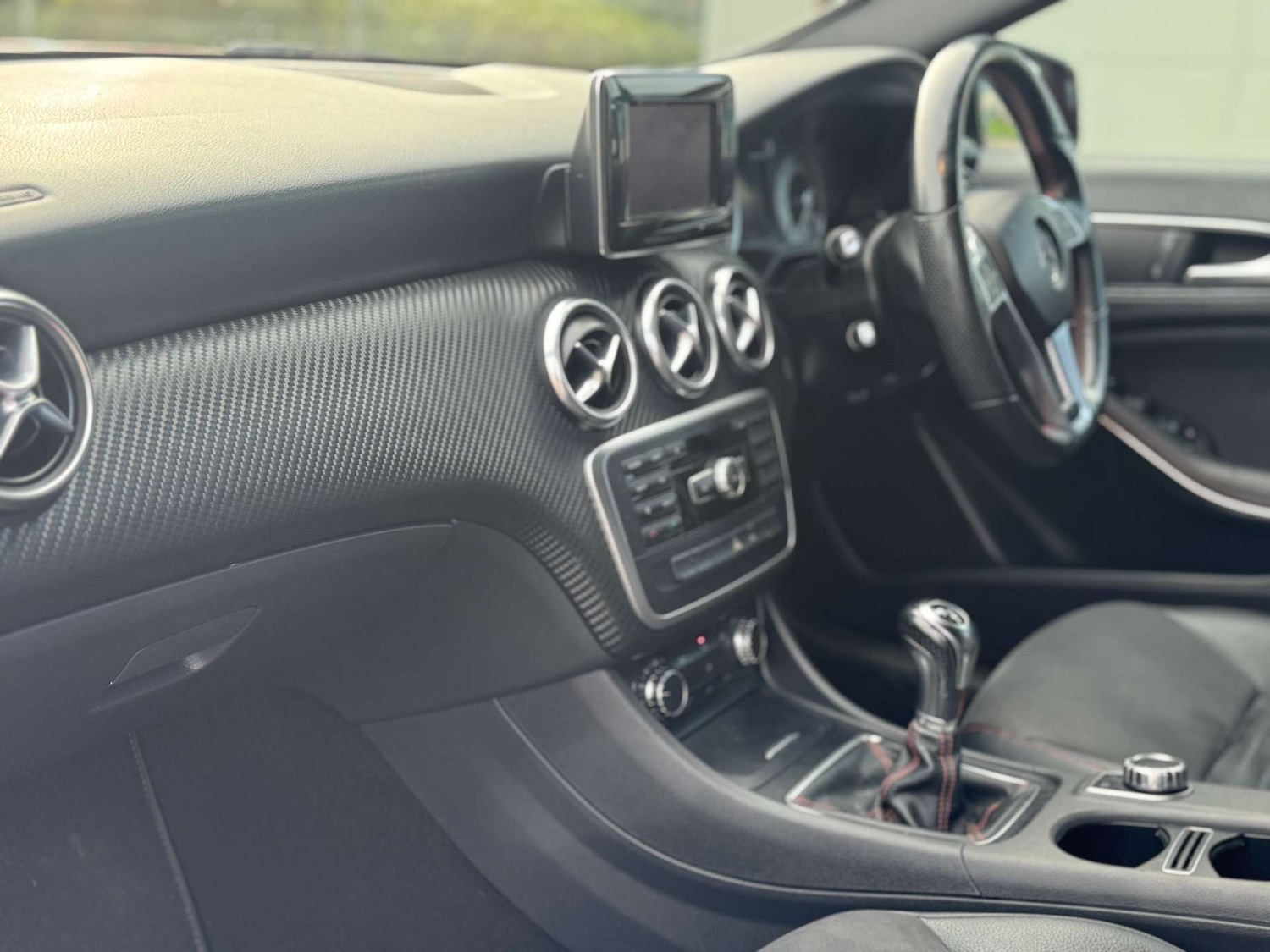 Used Mercedes-Benz A-Class 2014 for sale - 76577466: Photo 15