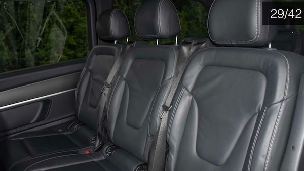 Used Mercedes-Benz V-Class 2023 for sale - 76171663: Photo 3