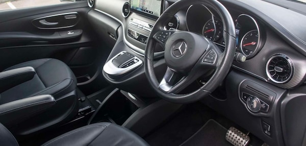 Used Mercedes-Benz V-Class 2023 for sale - 76171663: Photo 4