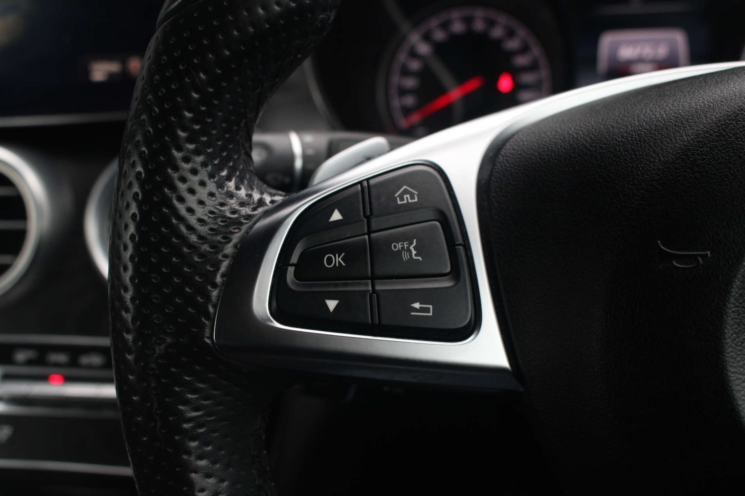 Used Mercedes-Benz C Class 2017 for sale - 76933032: Photo 36