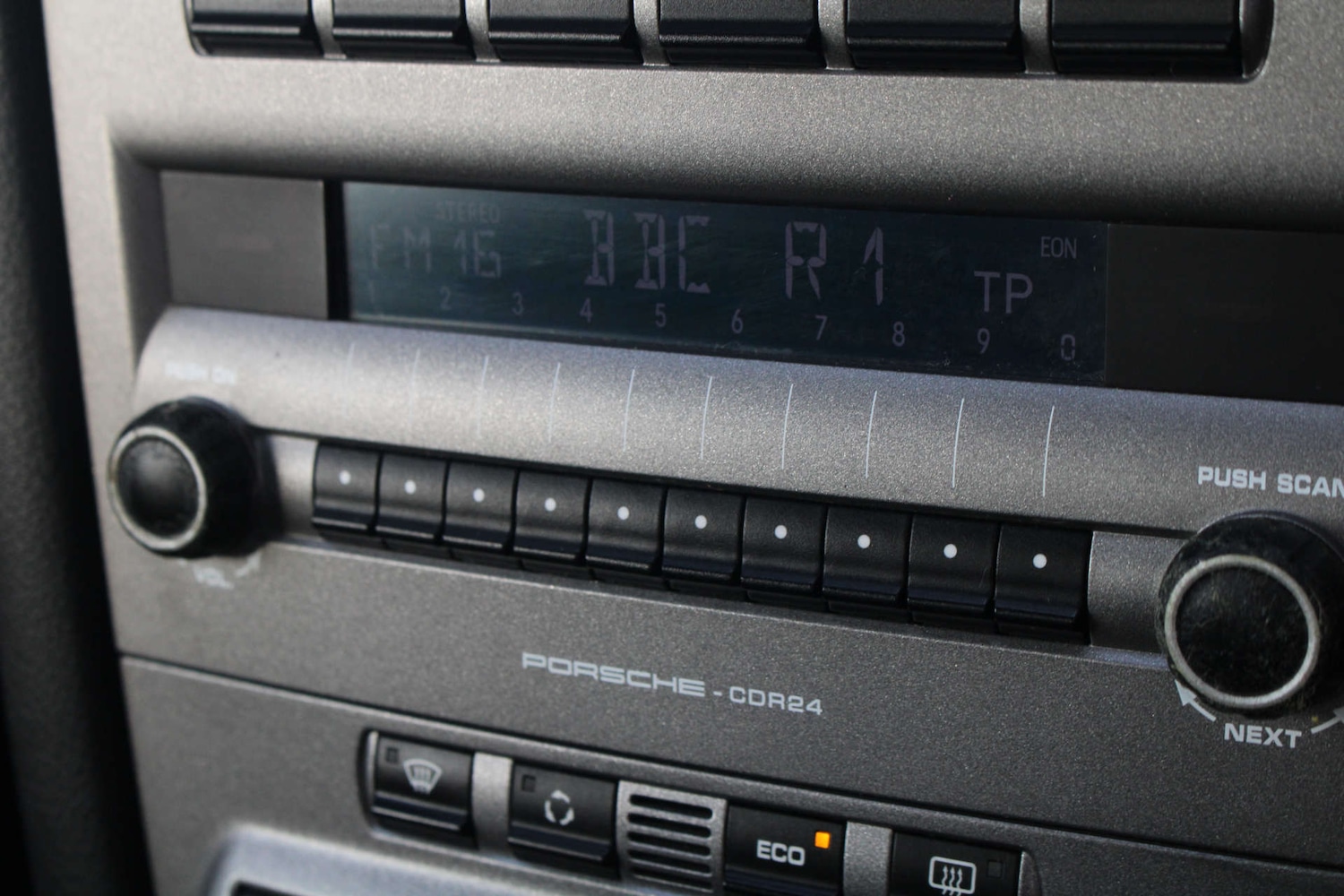 Used Porsche Boxster 2005 for sale - 76637968: Photo 31