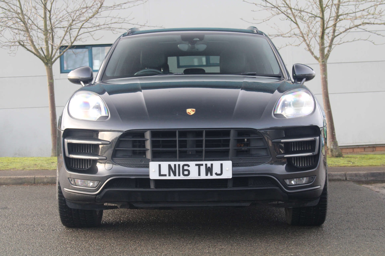Used Porsche Macan 2016 for sale - 77261422: Photo 2