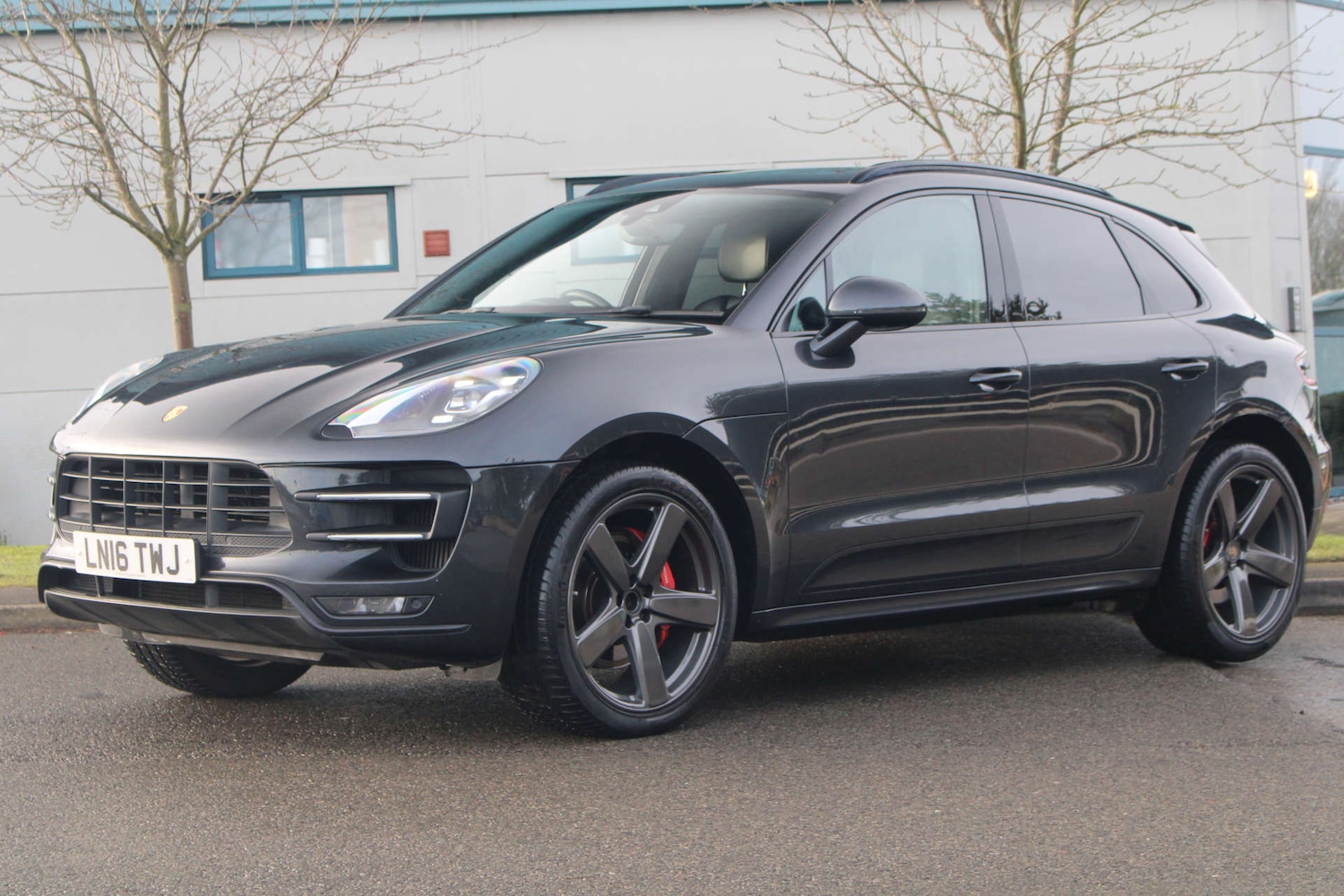 Used Porsche Macan 2016 for sale - 77261422: Photo 3