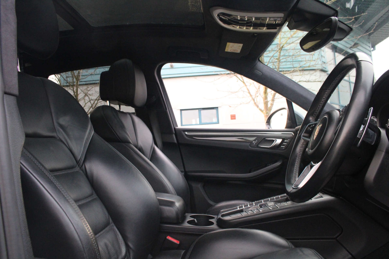 Used Porsche Macan 2016 for sale - 77261422: Photo 62